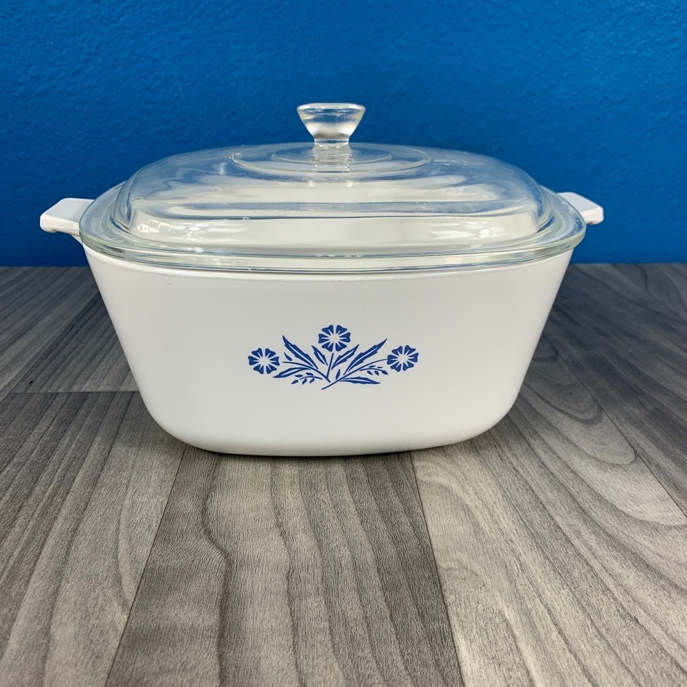 Vtg CorningWare Blue Cornflower 2.5 Qt Casserole Dish P-2 1/2-B w/ Lid USA